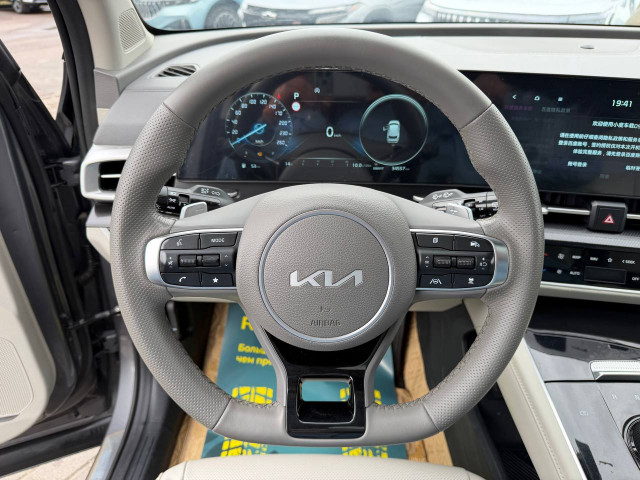 Фото автомобиля 11