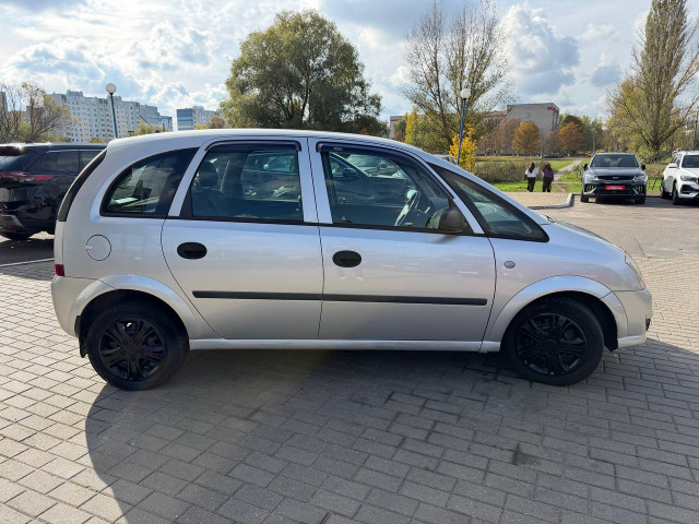 Фото автомобиля 3