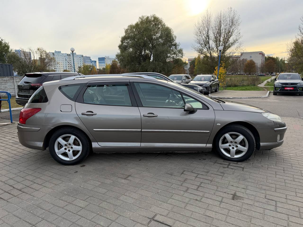 Фото автомобиля 3