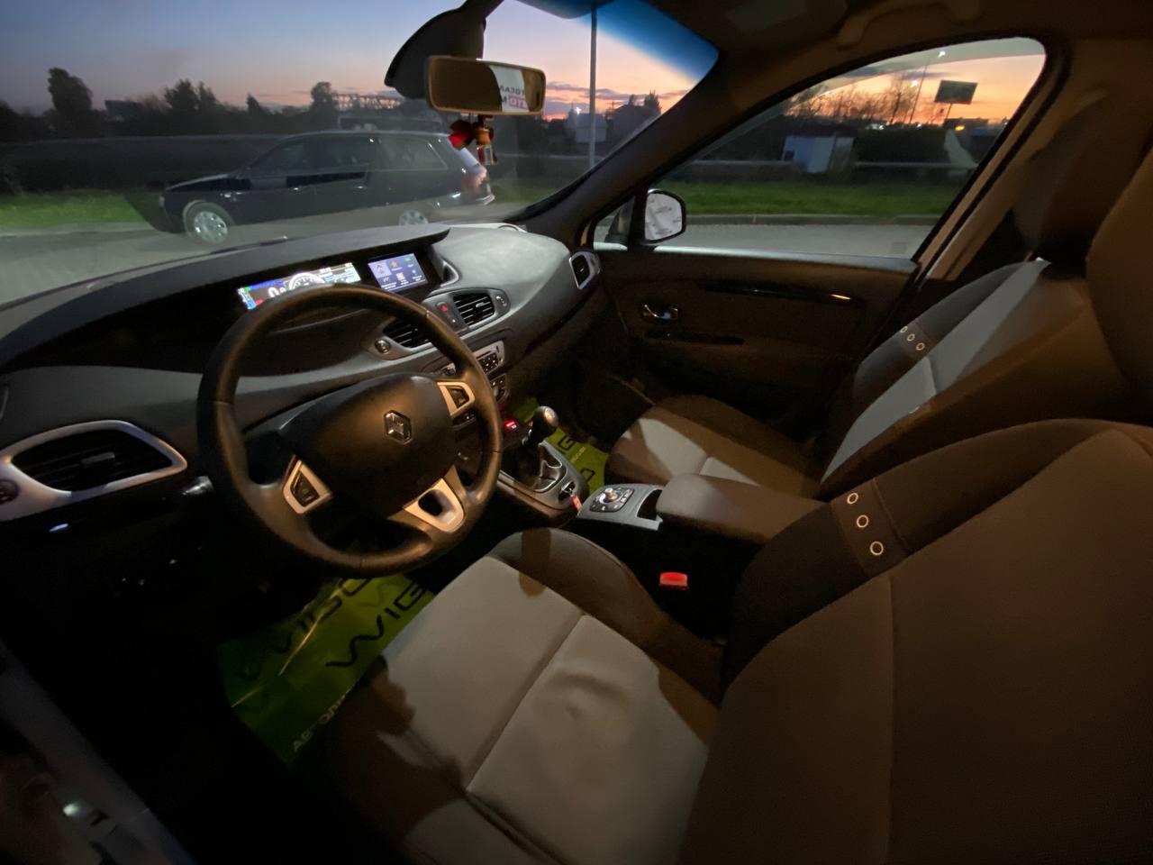 Фото автомобиля 15