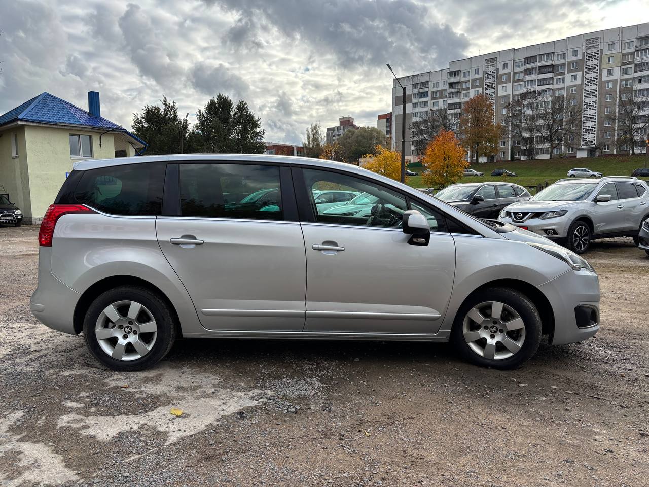 Фото автомобиля 3