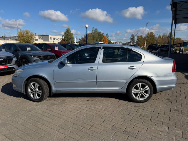 Фото автомобиля 7