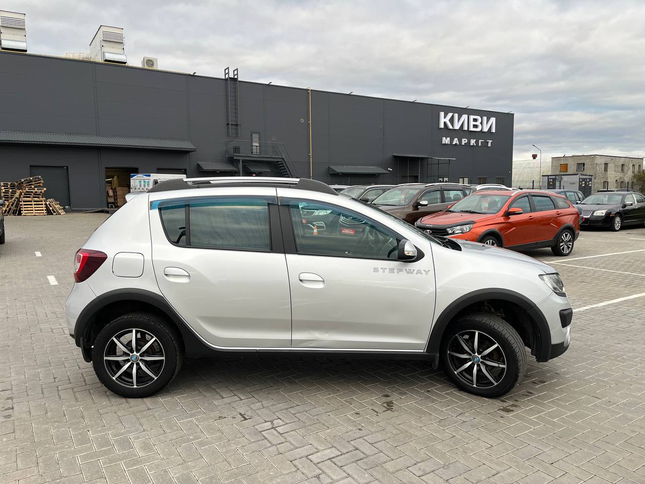 Фото автомобиля 3
