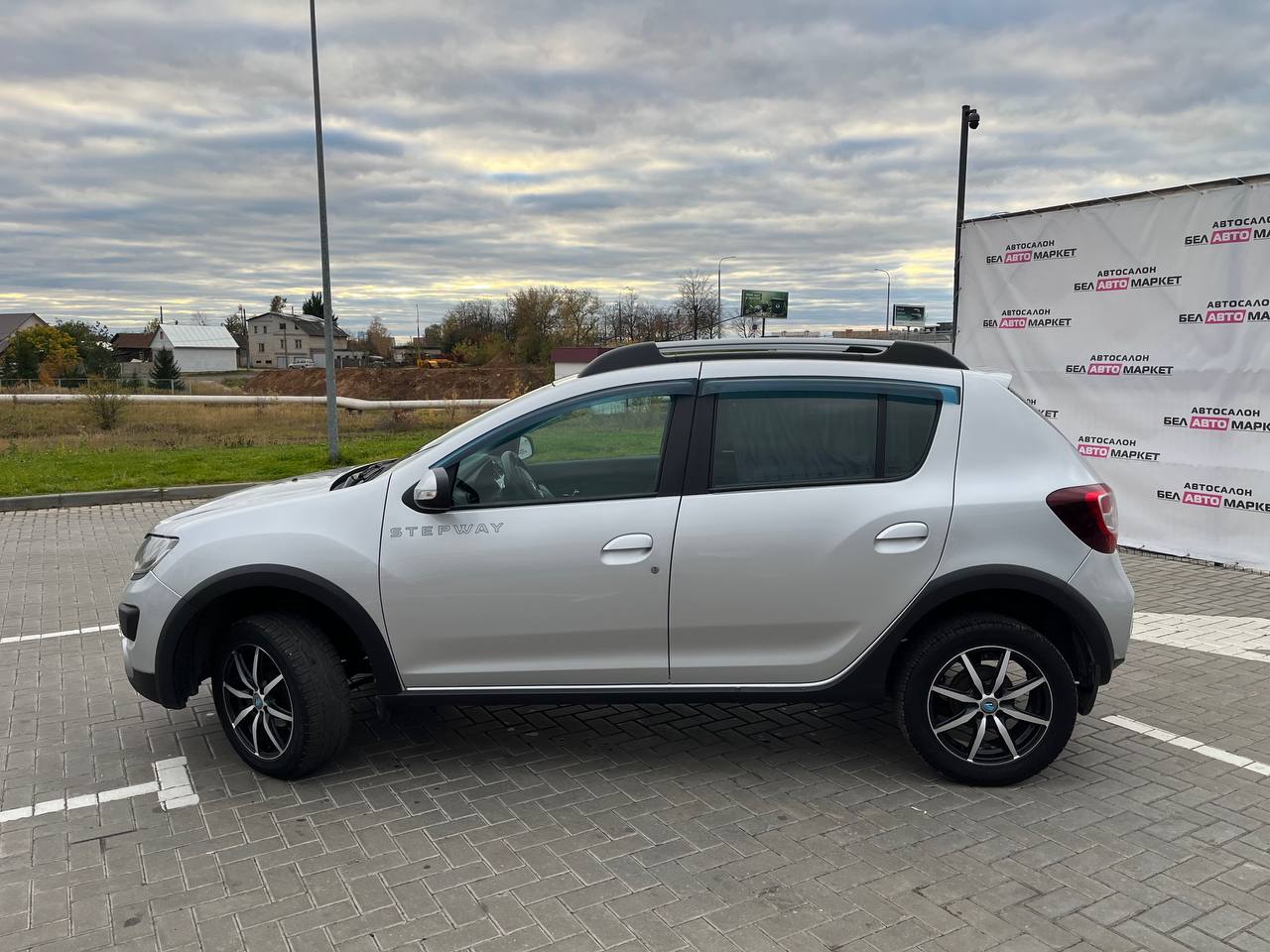 Фото автомобиля 7