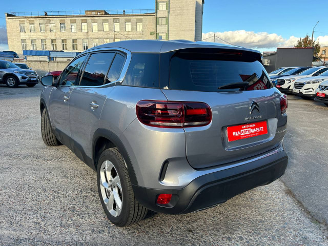Фото автомобиля 6
