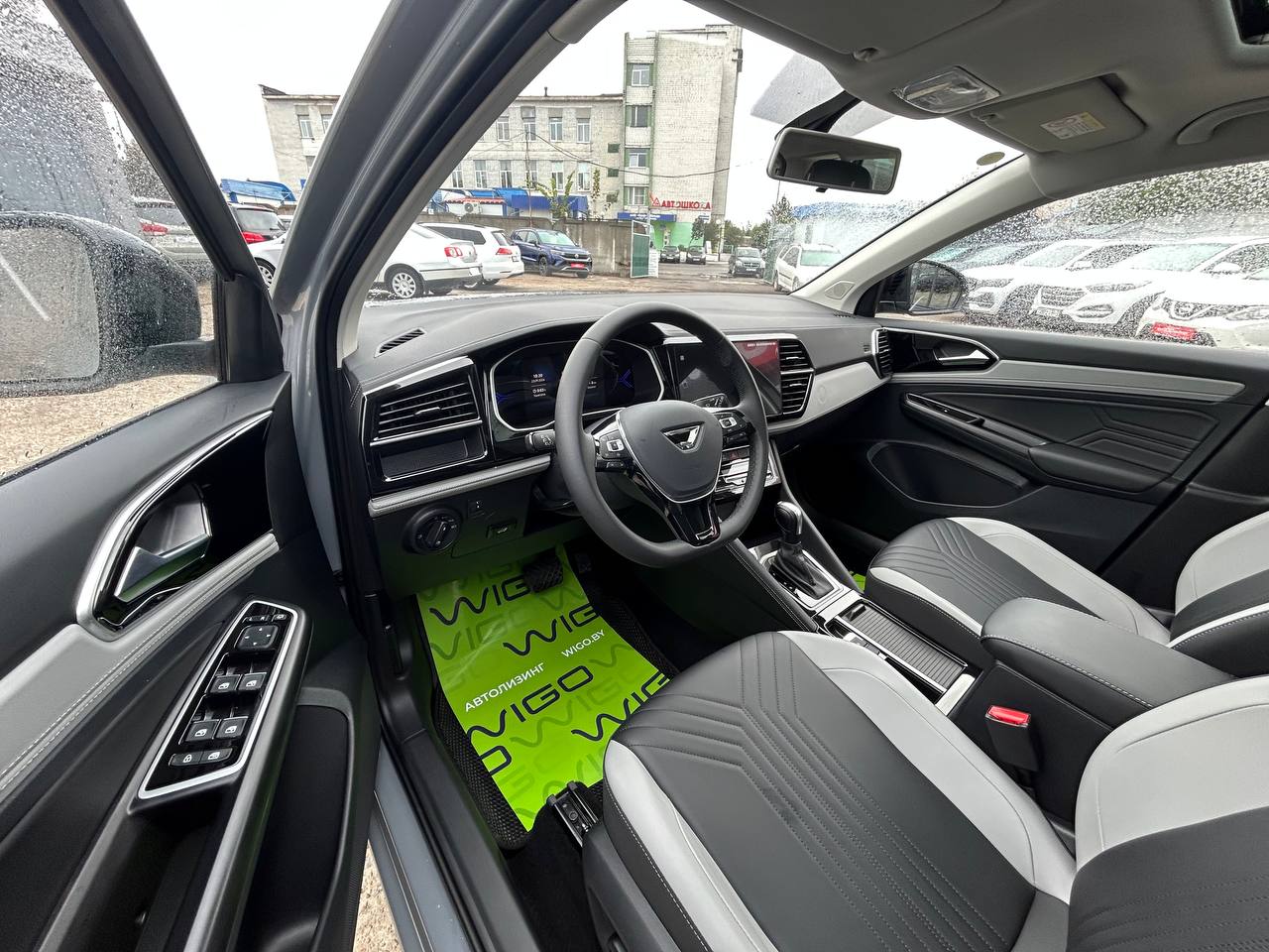 Фото автомобиля 8