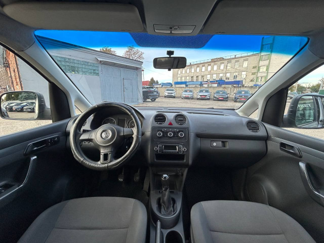 Фото автомобиля 12