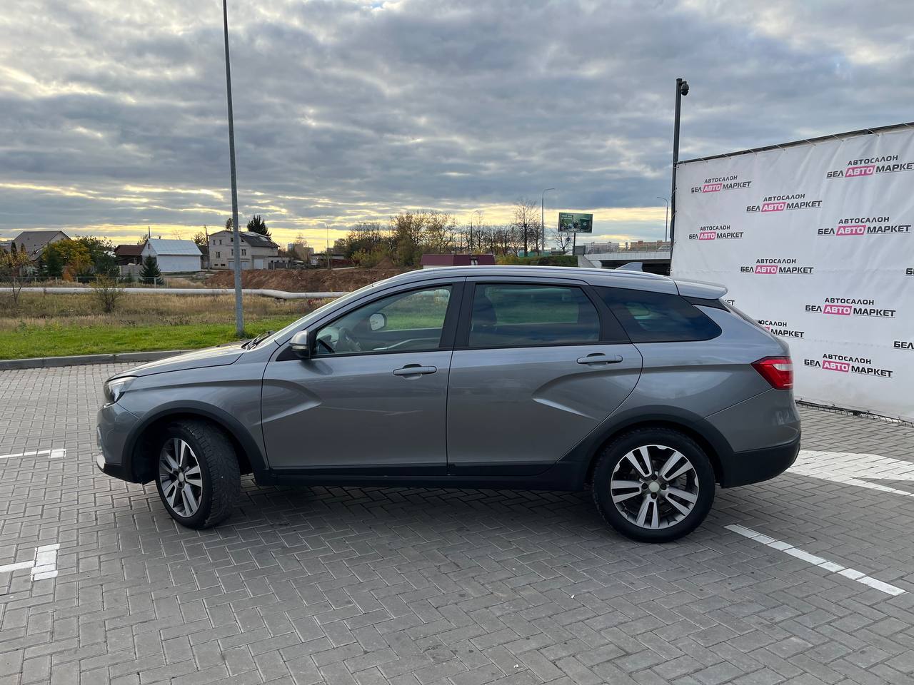 Фото автомобиля 7