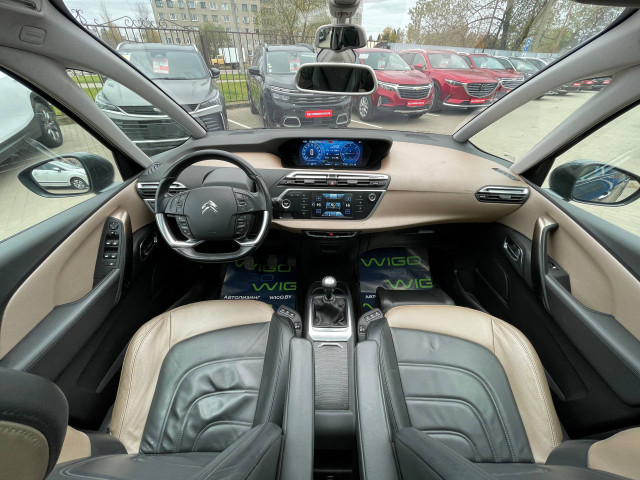 Фото автомобиля 14