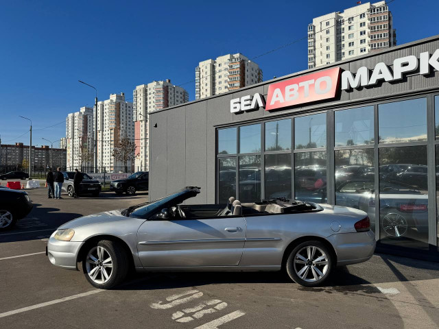 Фото автомобиля 8