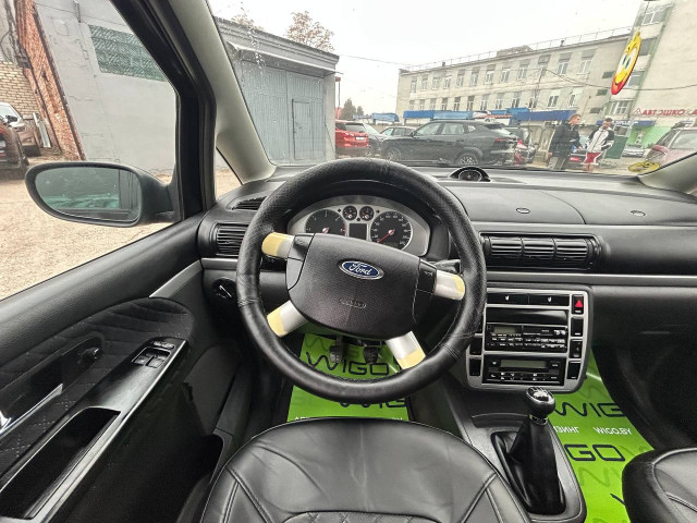 Фото автомобиля 12