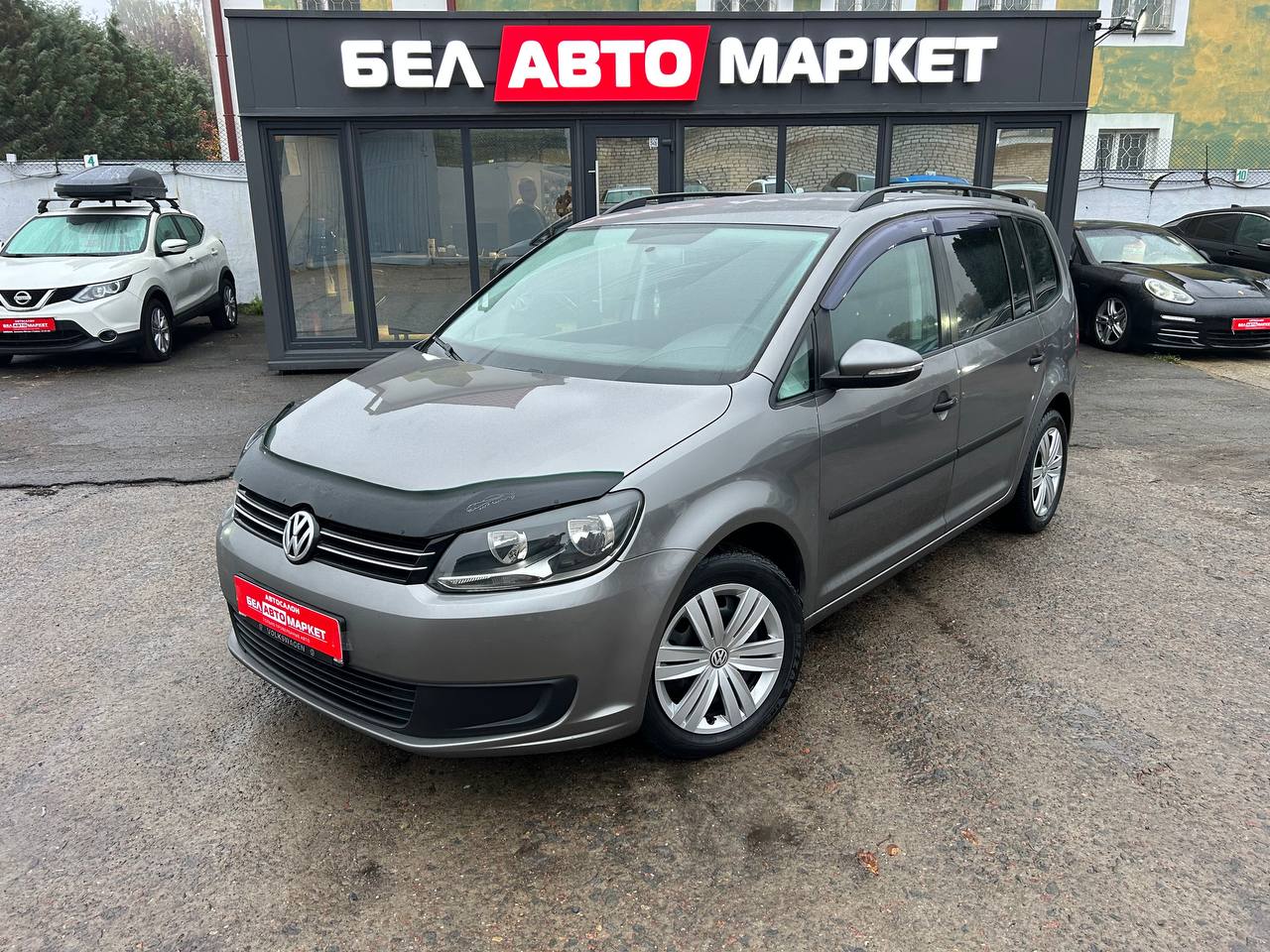 авто с пробегом volkswagen touran 2010
