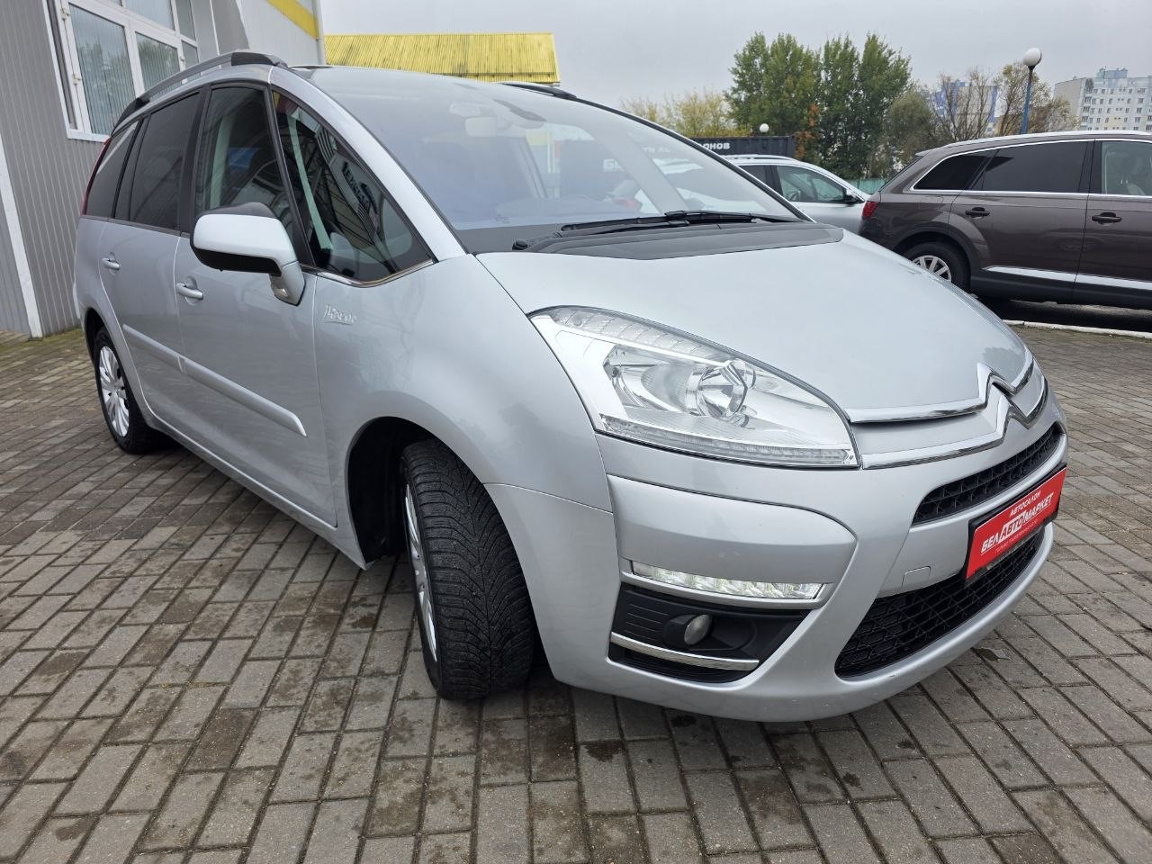 Фото автомобиля 2