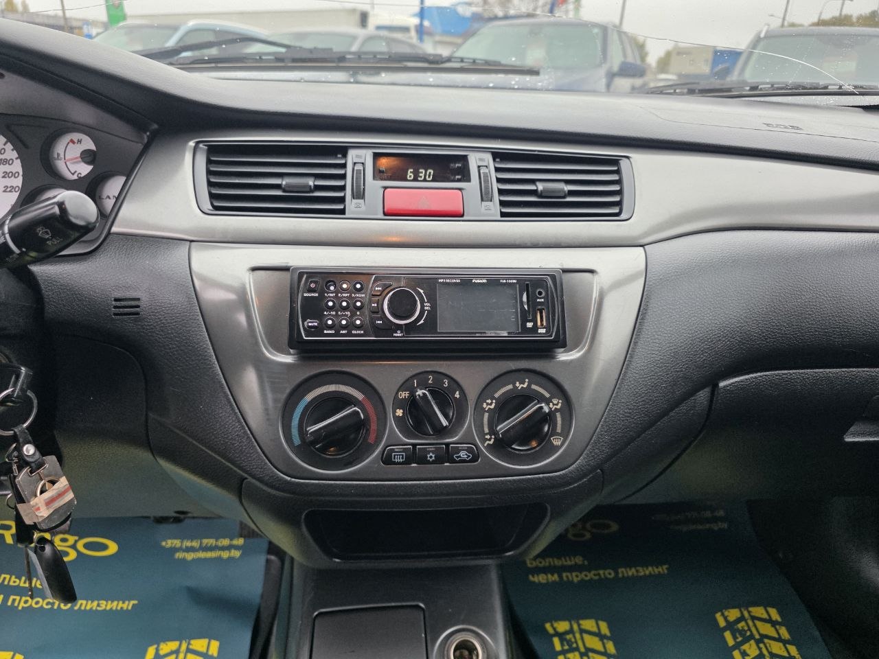 Фото автомобиля 12