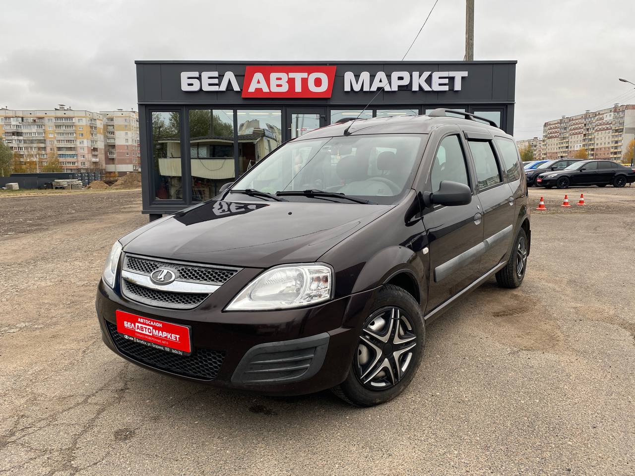 авто с пробегом lada (ВАЗ) largus 2019