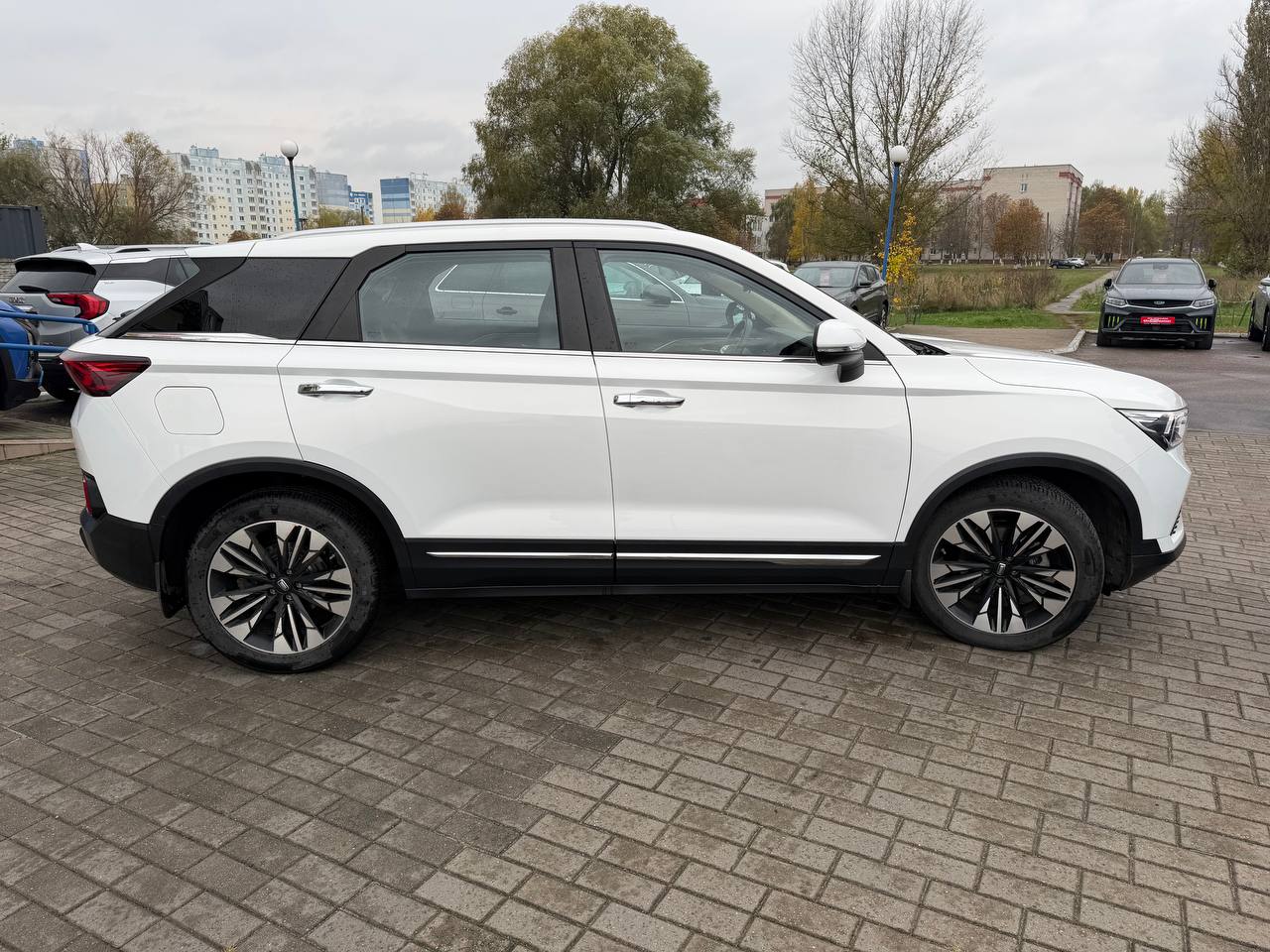 Фото автомобиля 3