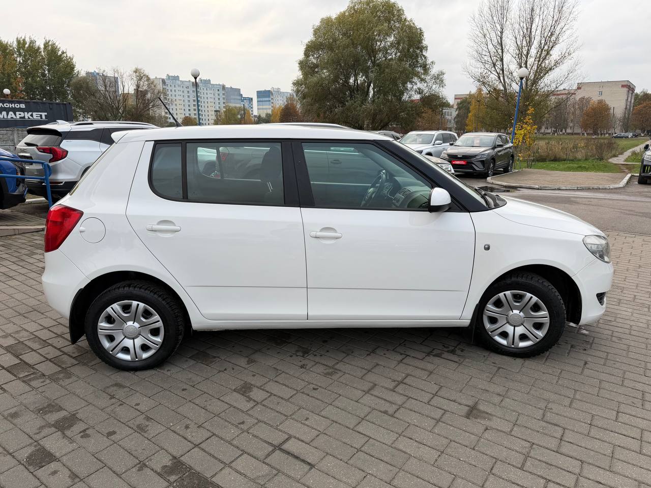 Фото автомобиля 3