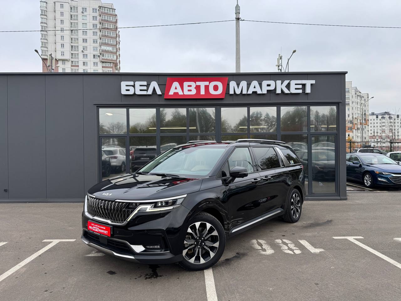 авто с пробегом kia carnival 2022