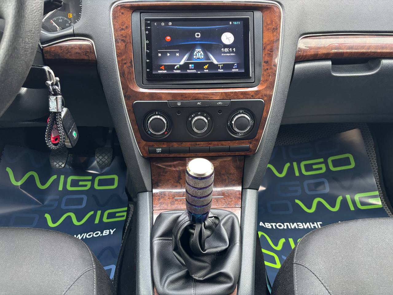 Фото автомобиля 11