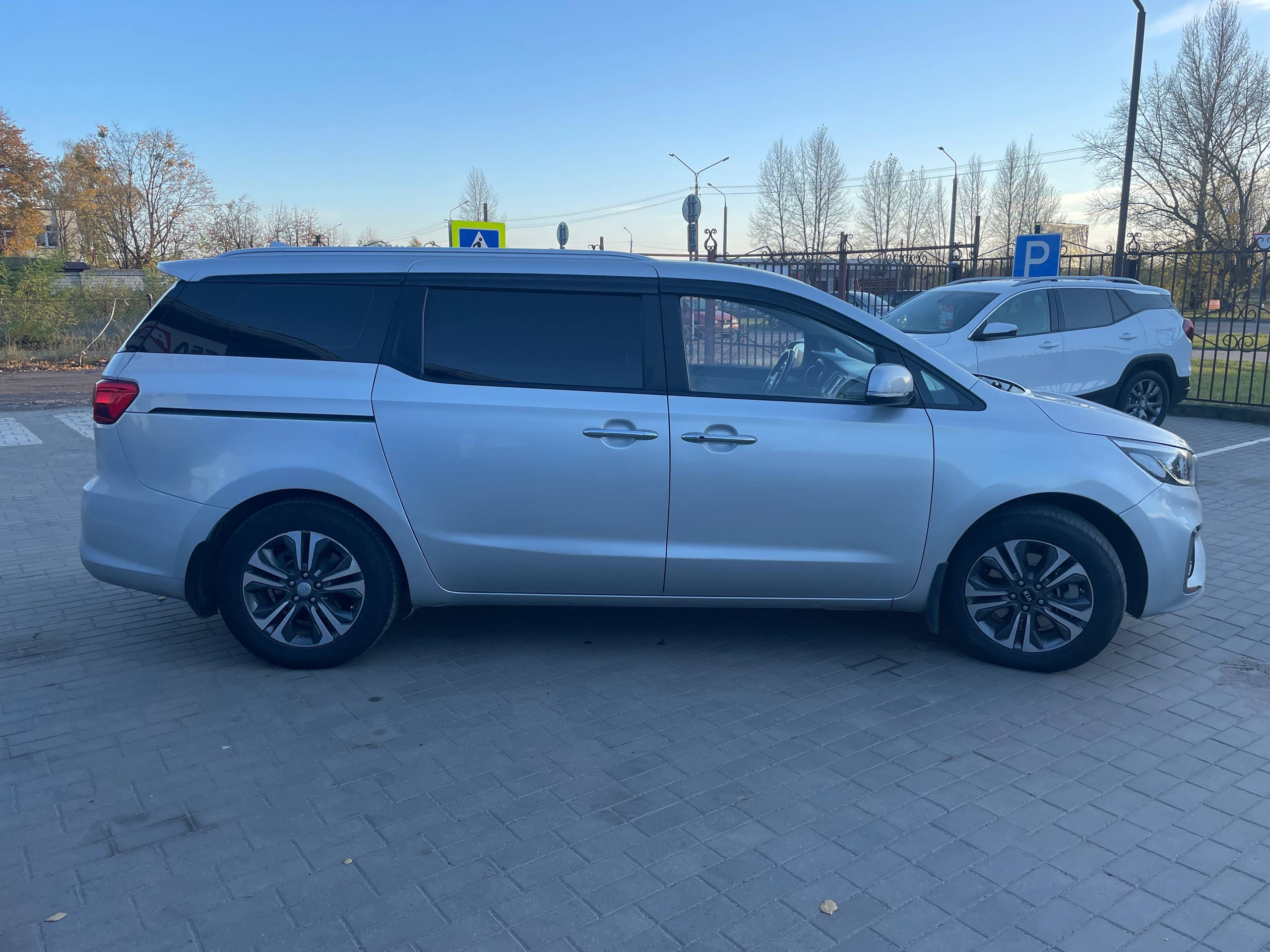 Фото автомобиля 2