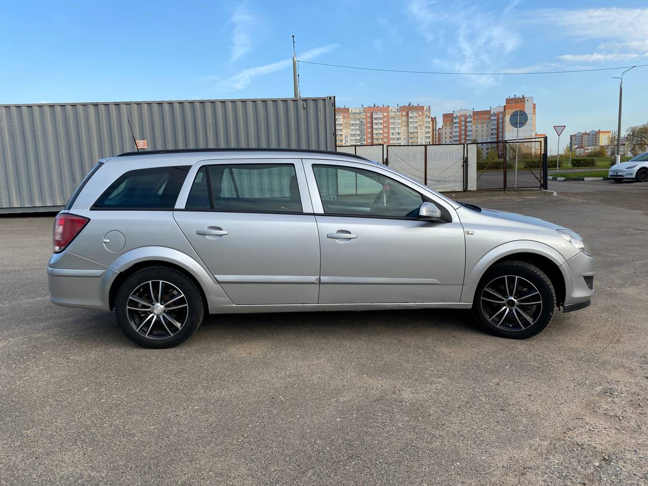 Фото автомобиля 3