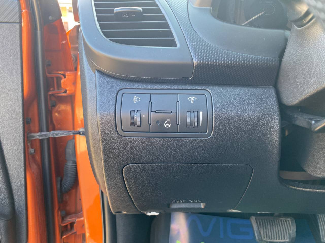 Фото автомобиля 12