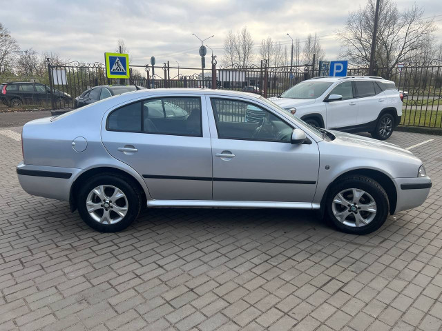Фото автомобиля 5