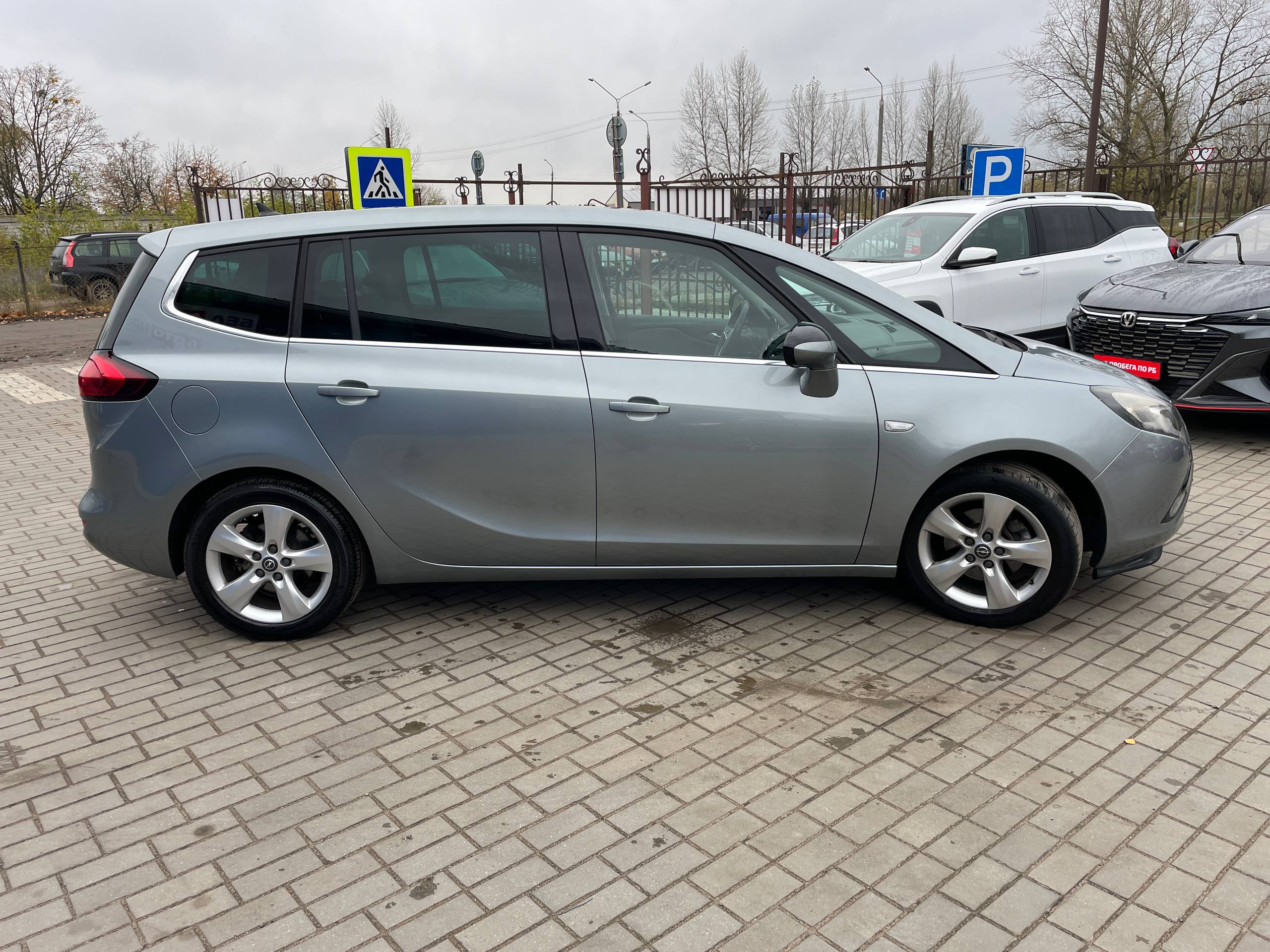 Фото автомобиля 16