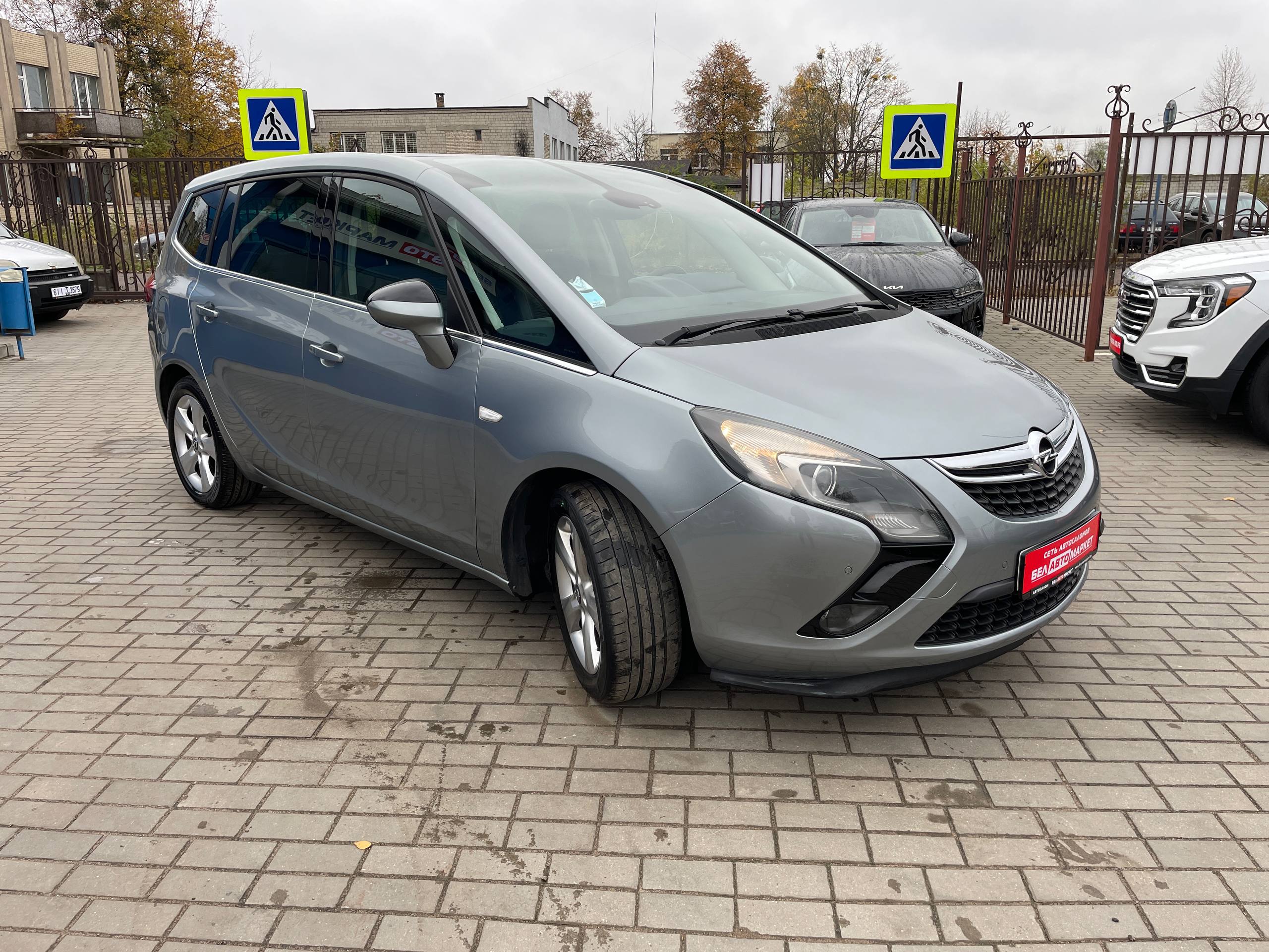 Фото автомобиля 18