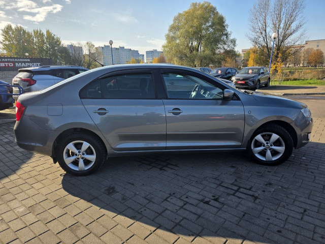 Фото автомобиля 3