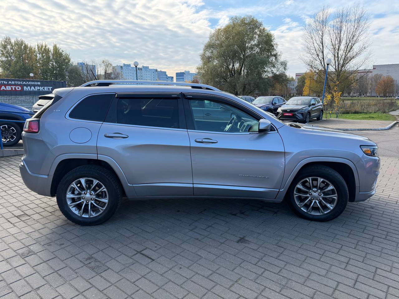 Фото автомобиля 3
