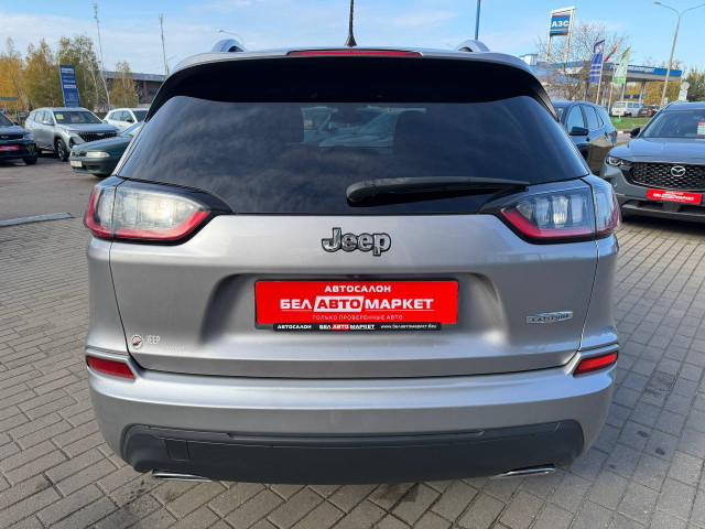 Фото автомобиля 5