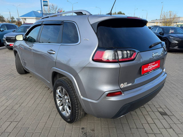 Фото автомобиля 6