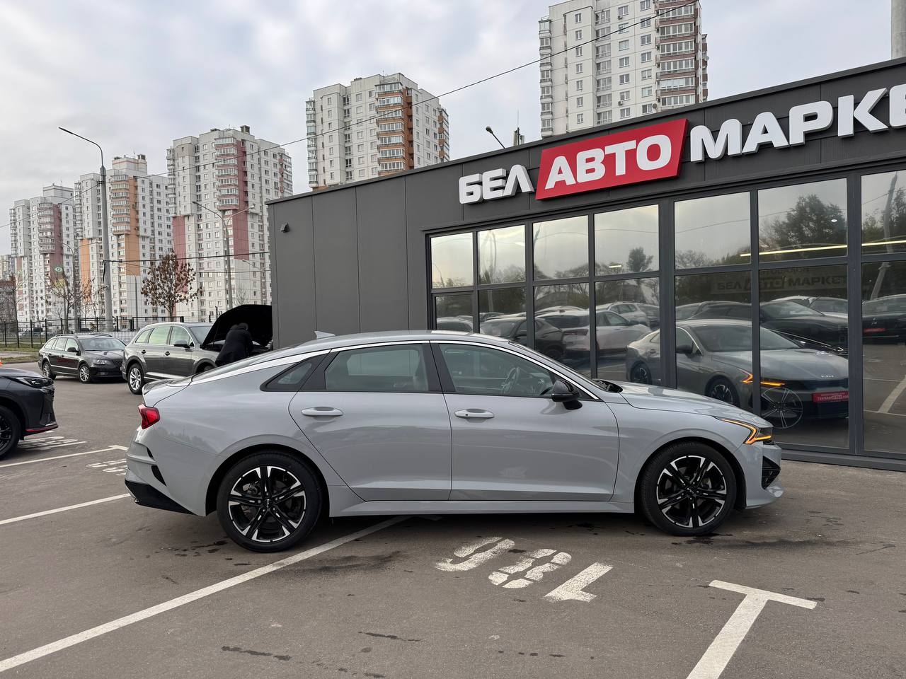 Фото автомобиля 3