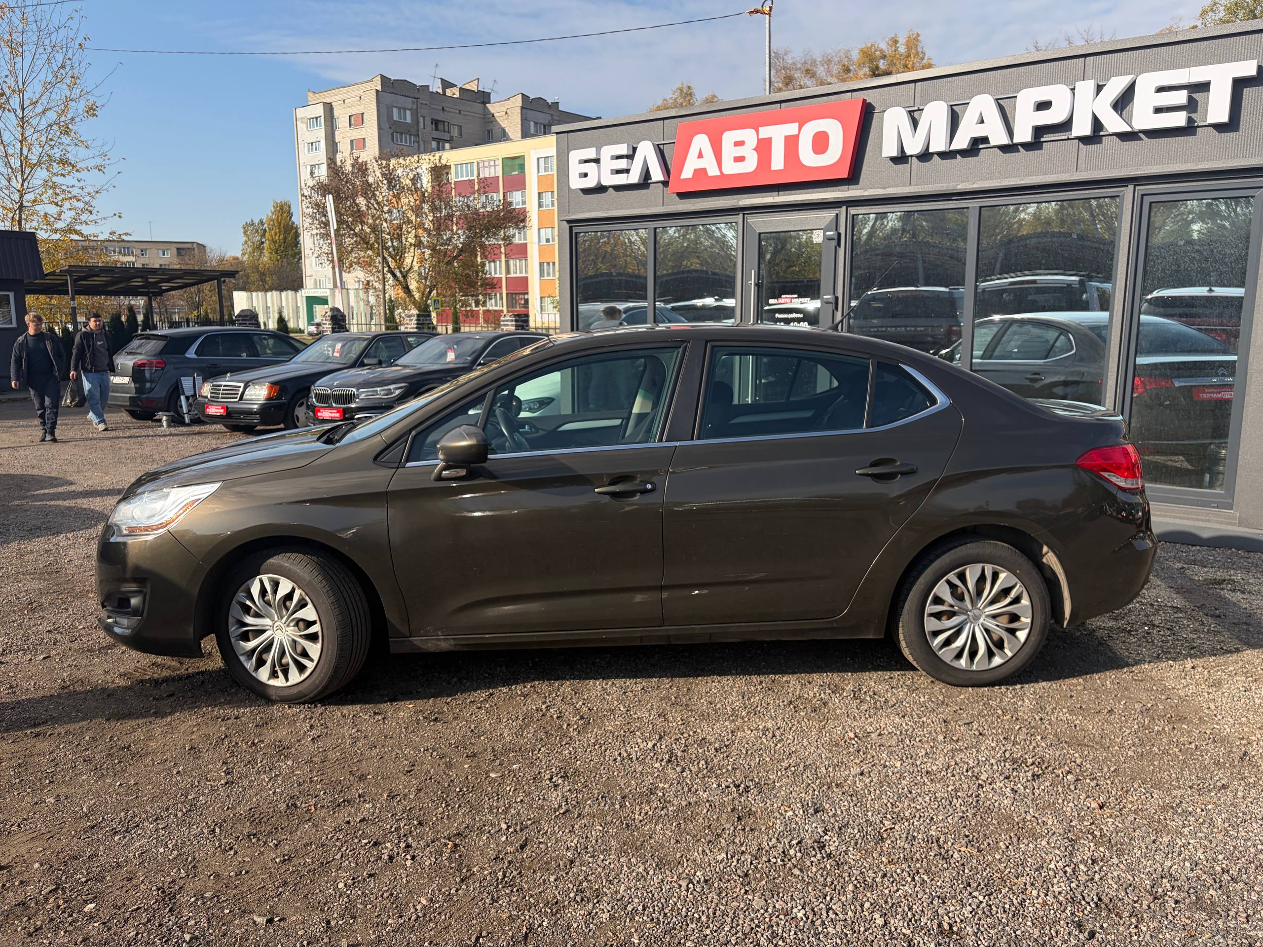 Фото автомобиля 7