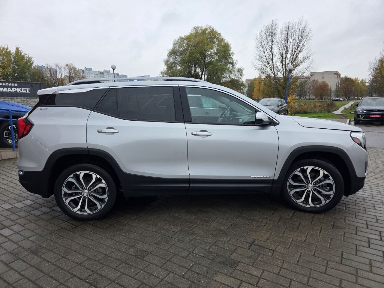 Фото автомобиля 3