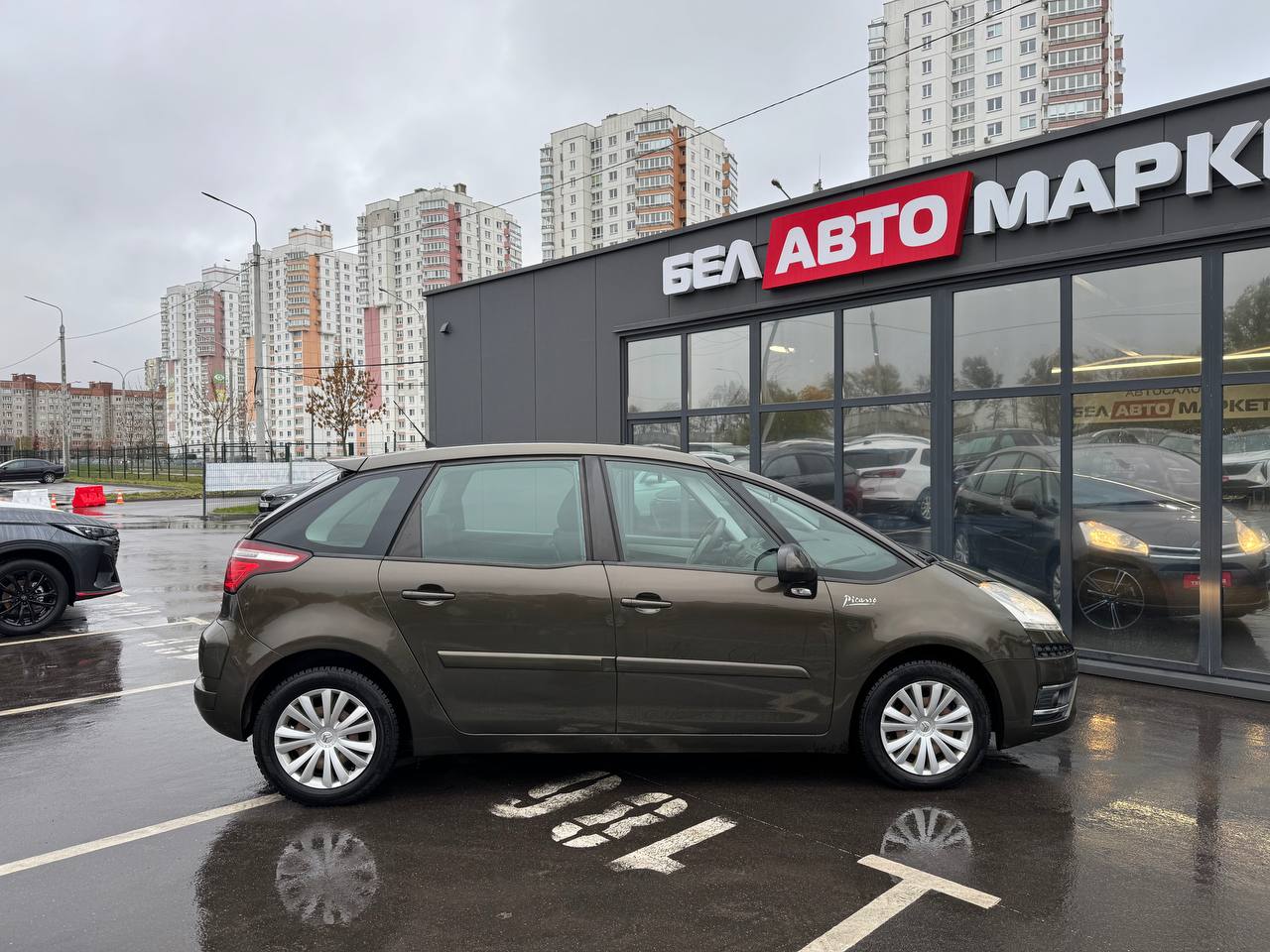 Фото автомобиля 3
