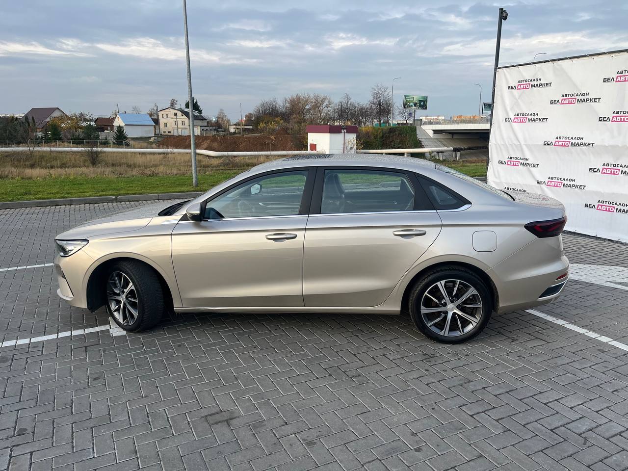 Фото автомобиля 7
