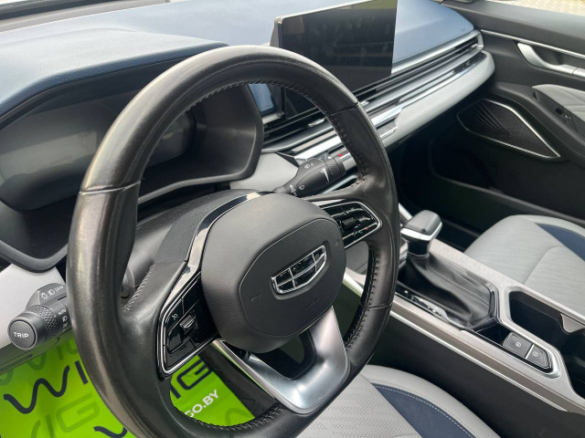 Фото автомобиля 12