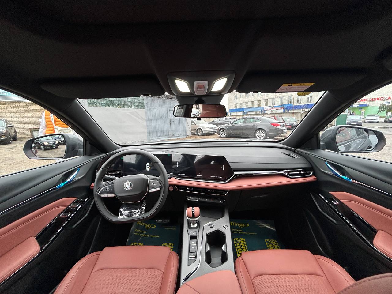 Фото автомобиля 12