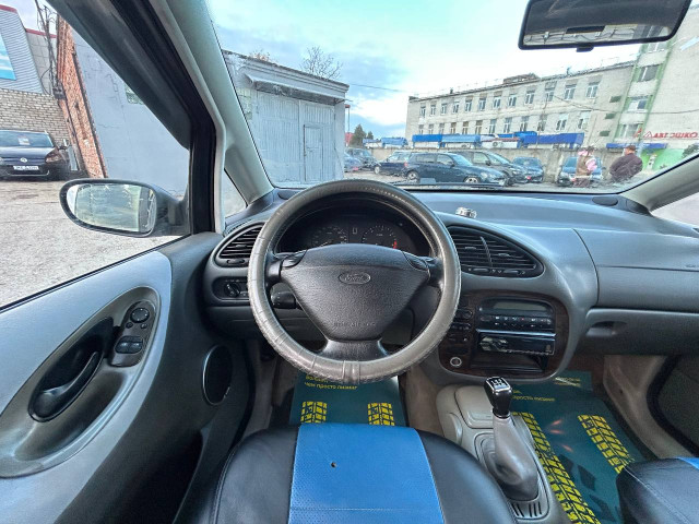 Фото автомобиля 12