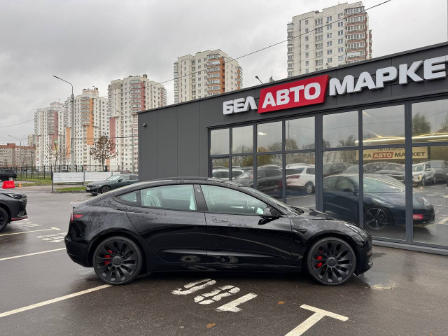 Фото автомобиля 3