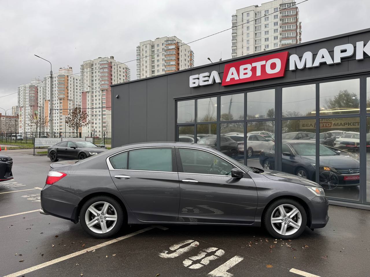 Фото автомобиля 3