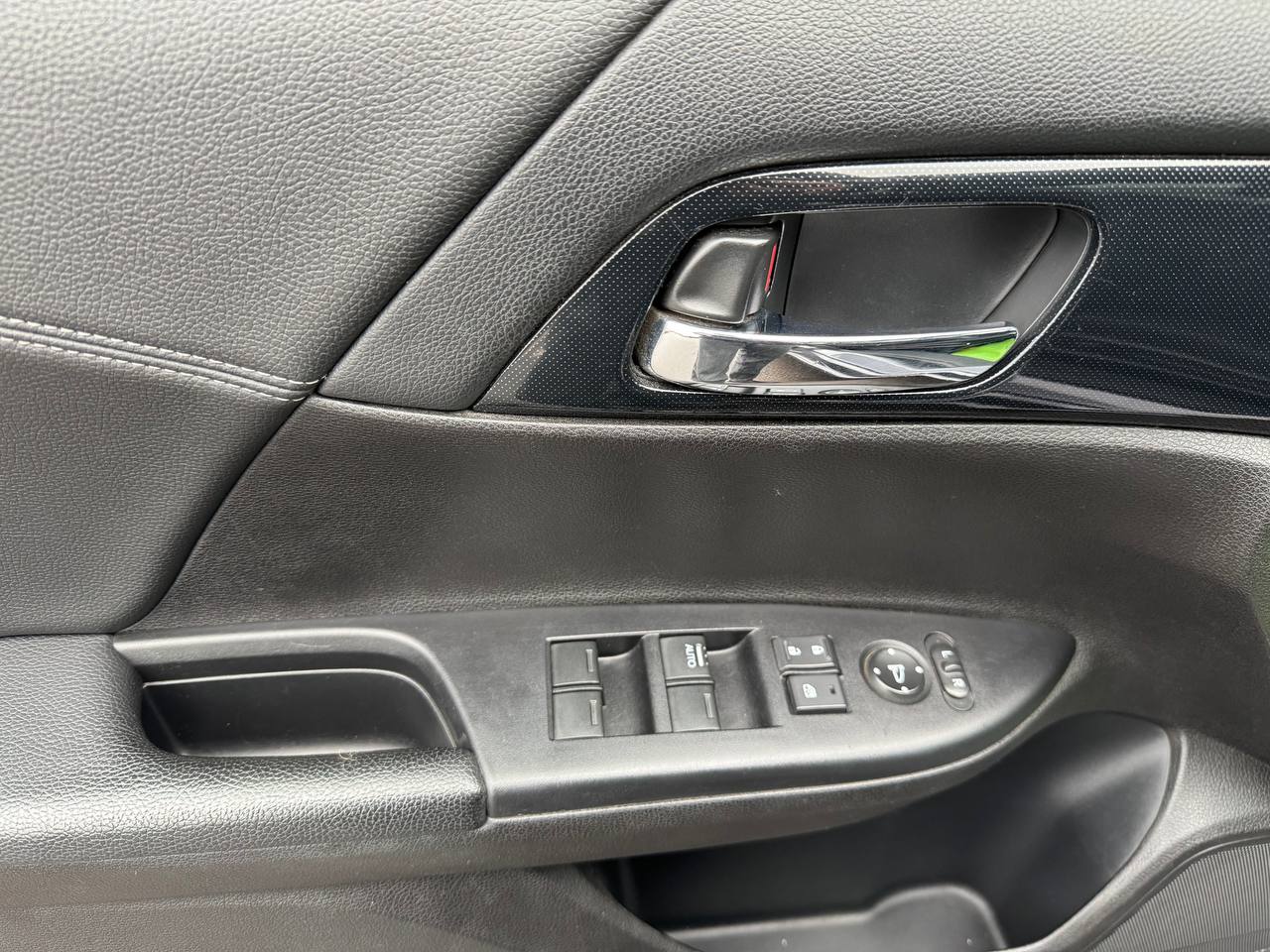 Фото автомобиля 15