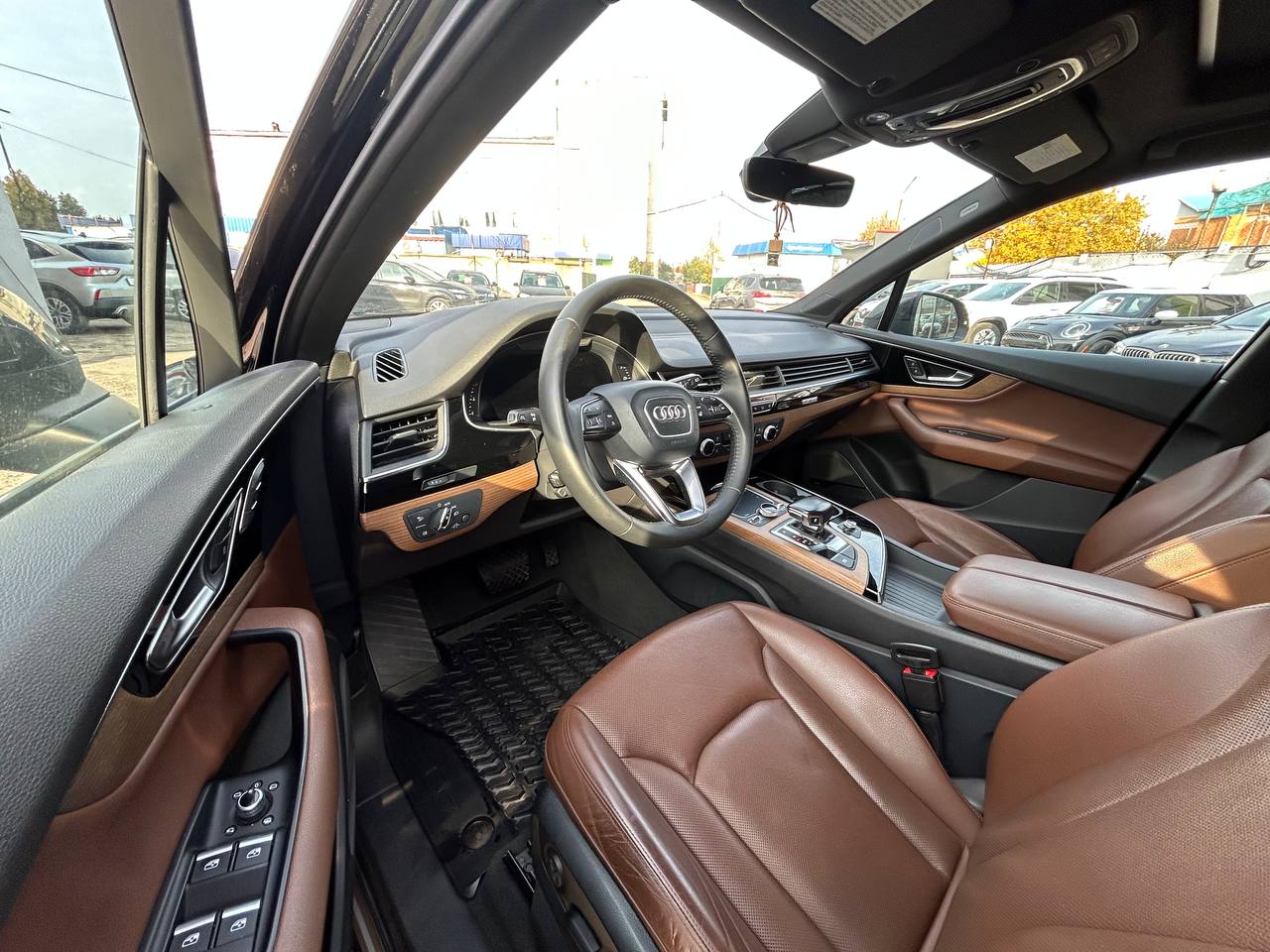 Фото автомобиля 7