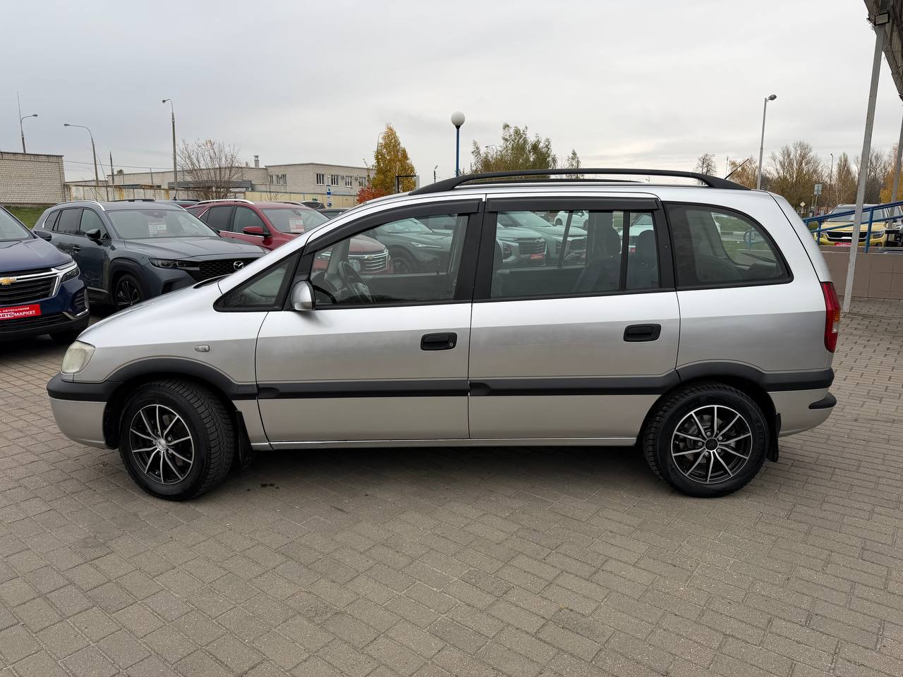 Фото автомобиля 7