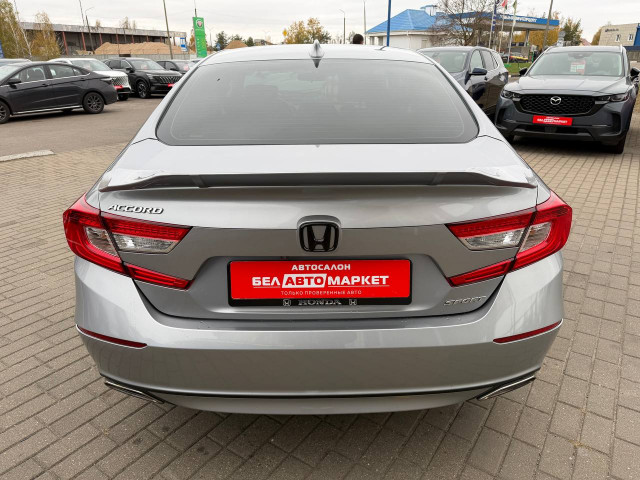 Фото автомобиля 5