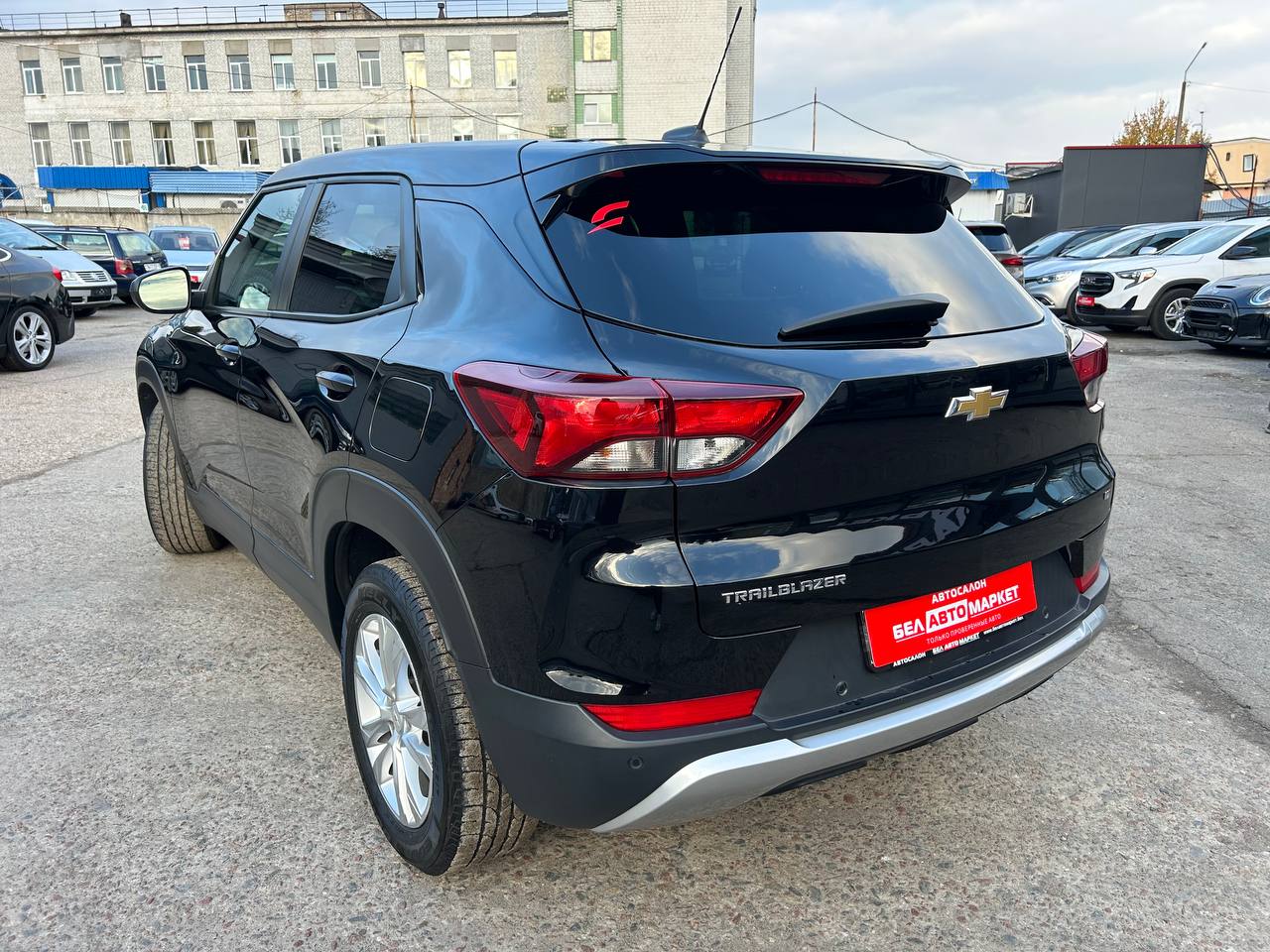 Фото автомобиля 6