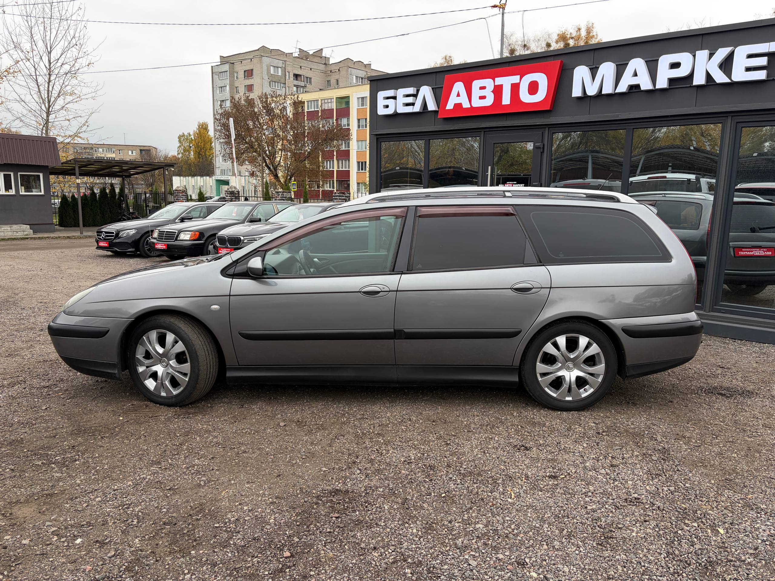 Фото автомобиля 8