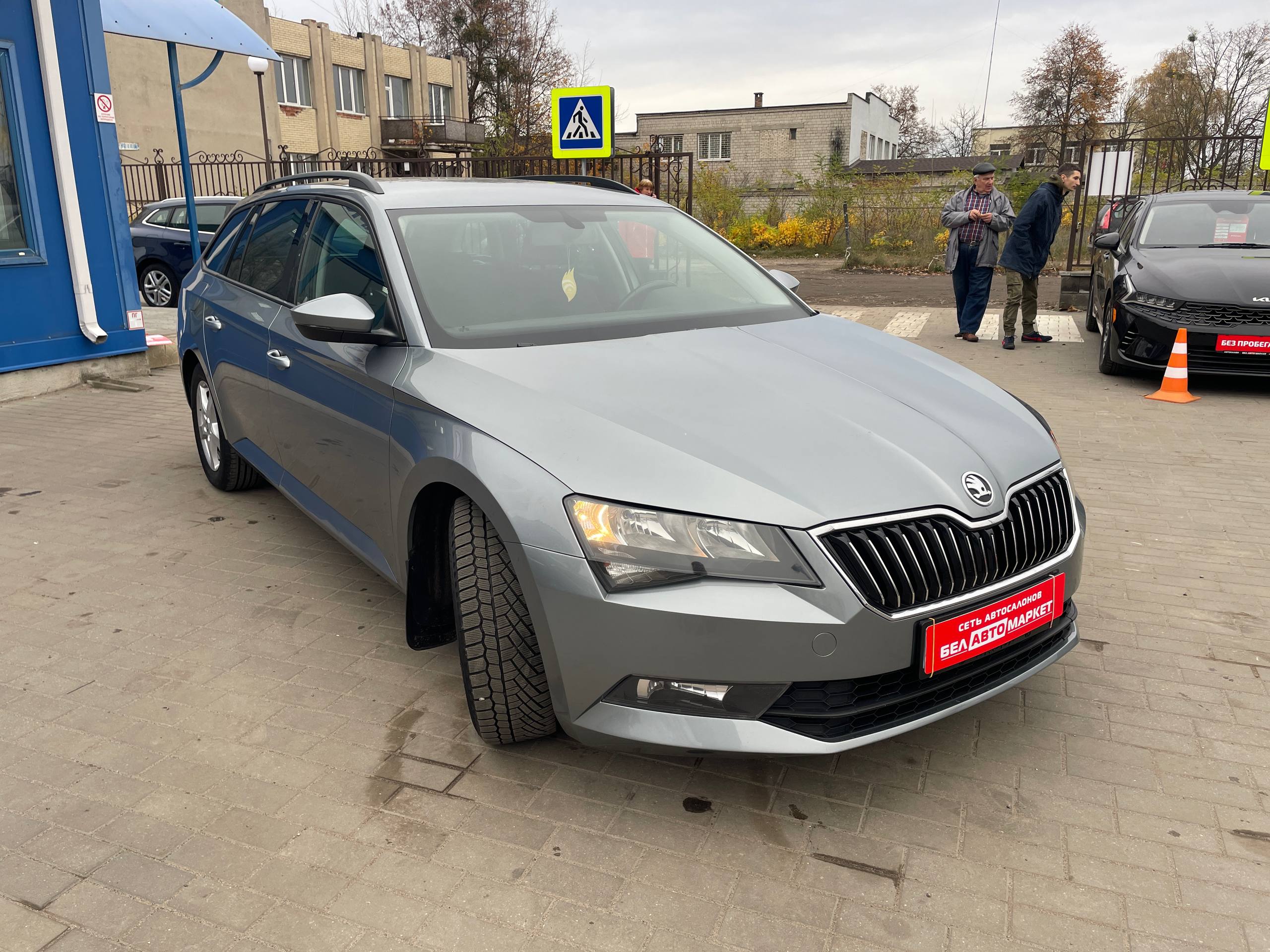 Фото автомобиля 3